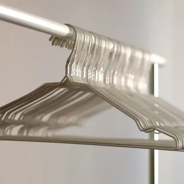 recycle-wire-hangers-1578332684012 (1)